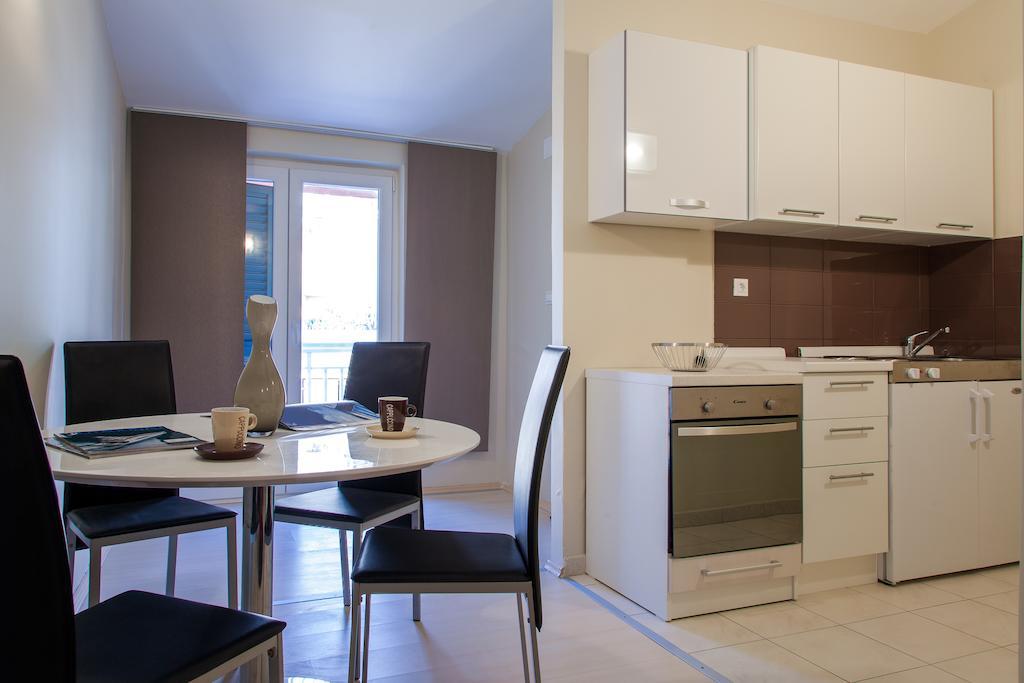 Apartments Toni 오미스 객실 사진