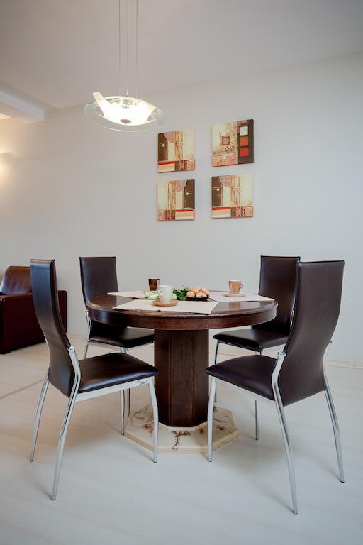 Apartments Toni 오미스 객실 사진