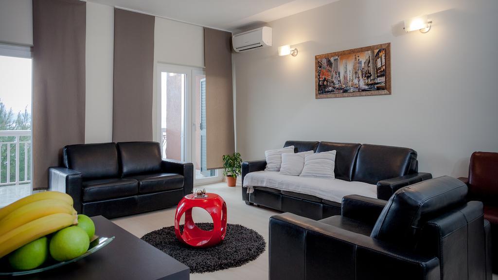 Apartments Toni 오미스 객실 사진